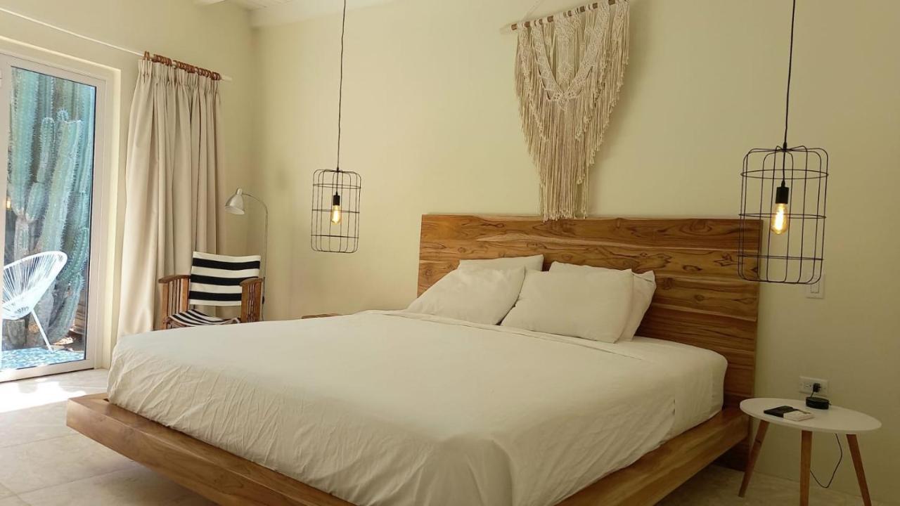 Naima Luxury Home, Cottage & Apartment Rentals Paradera Екстериор снимка